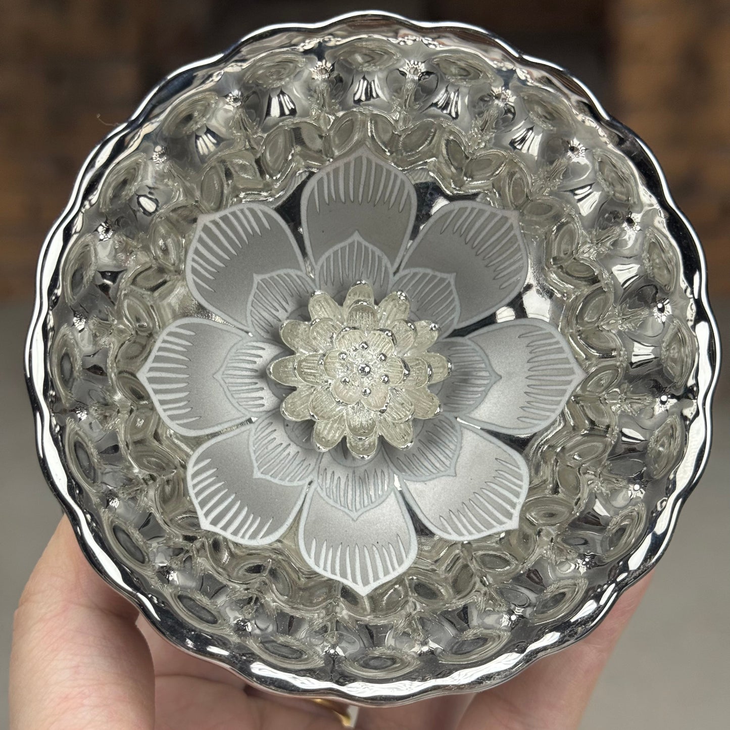 Silver Glow-in-the-Dark Lotus Flower Cup